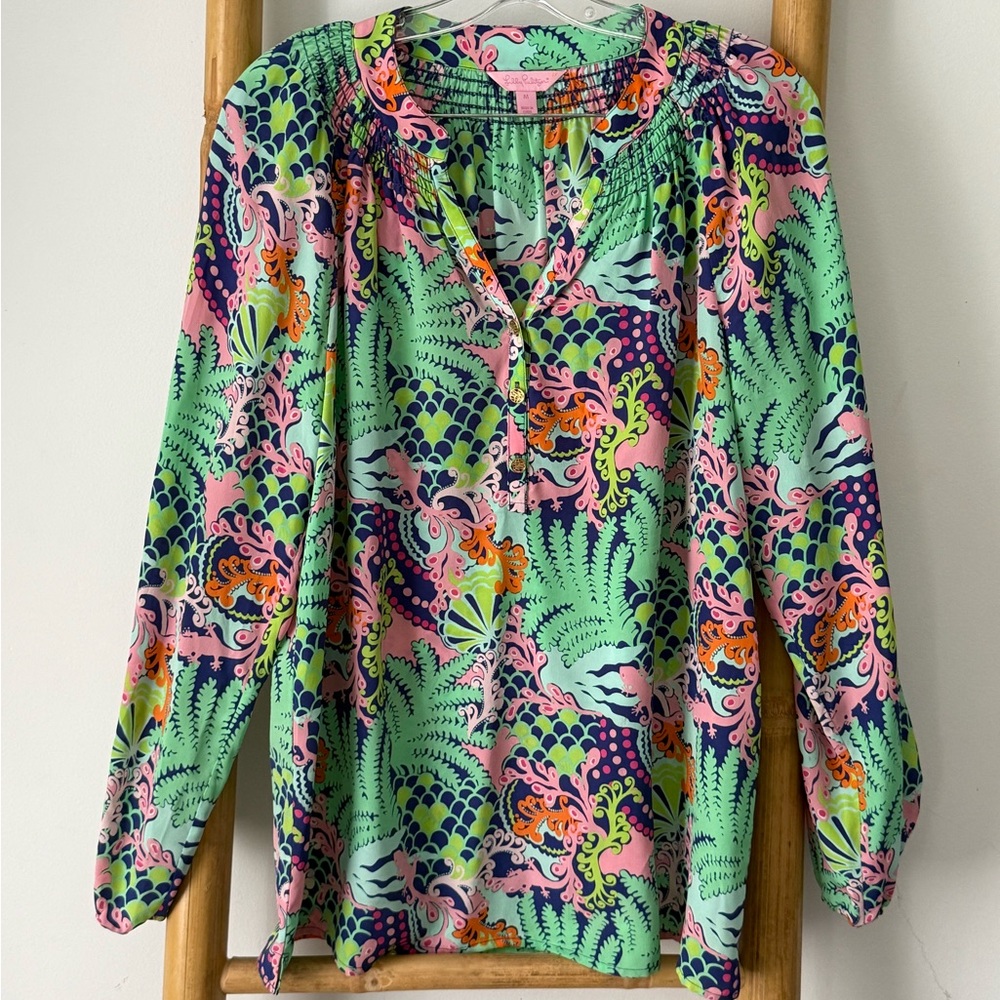 Lilly Pulitzer EUC Colorful Green Graphic Blouse with Mandarin Collar - Sz M
